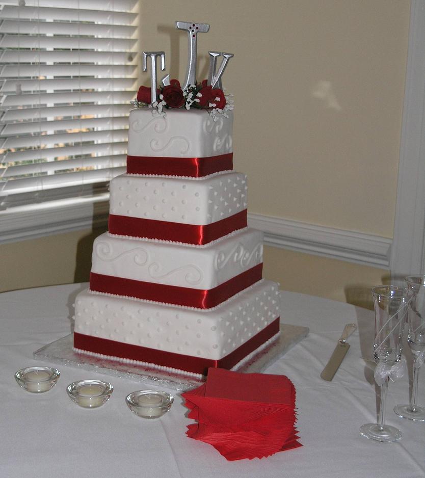 large-square-wedding-cake