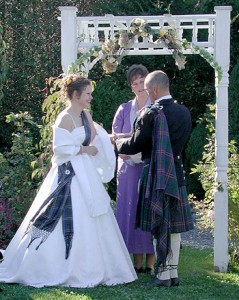 Irish traditional wedding attire