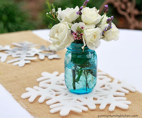 frozen party decor